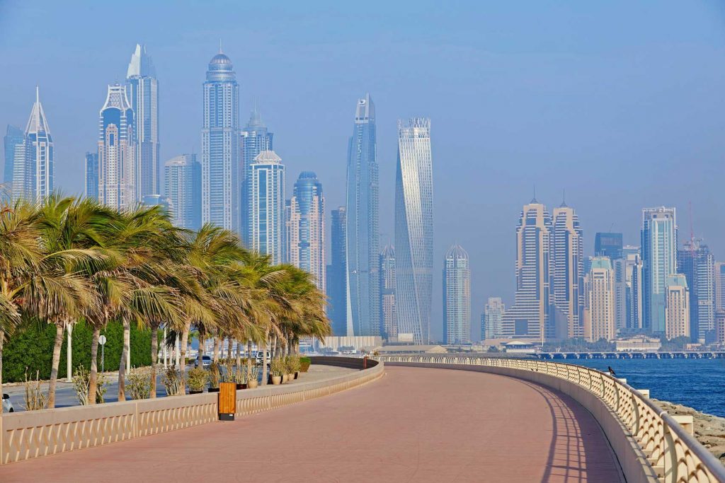 Dubai-Skyline-canal