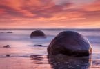 Moeraki Boulders Structure