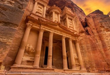Petra Jordan Entrance