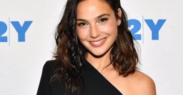 15 Hot Gal Gadot Bikini Pictures Will Blow Your Mind