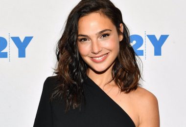 15 Hot Gal Gadot Bikini Pictures Will Blow Your Mind