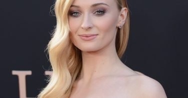 Sophie Turner Hot Pics Will Make You Fan Of Her