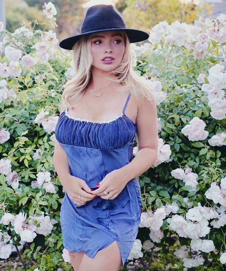 Natalie Alyn Lind Images