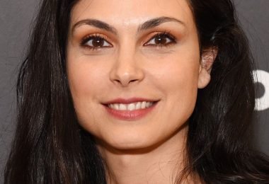 Hot Pictures Of Morena Baccarin Will Make You Crazy