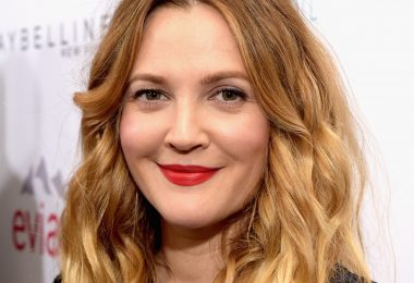 Drew Barrymore Hot Bold Pictures